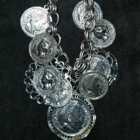 Coin Bracelet Silvertone Fashion - Picture 2 of 3